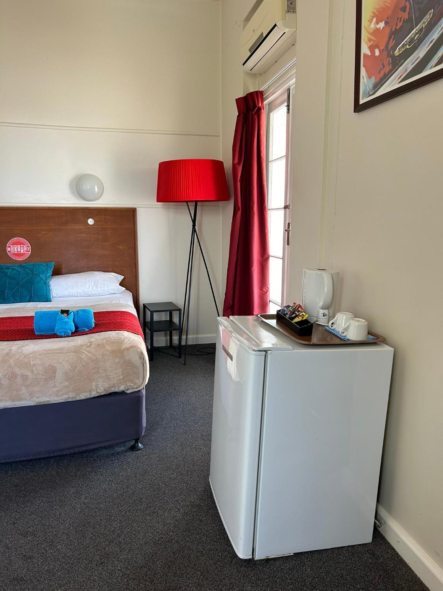North Gregory Hotel Уинтон Экстерьер фото